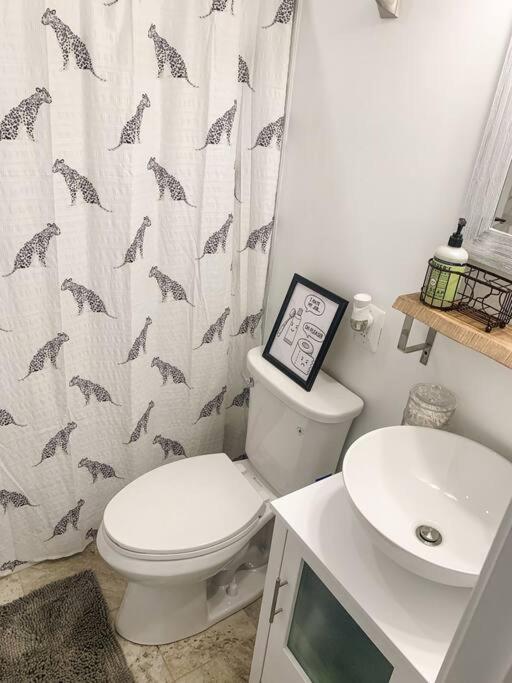 Cozy Modern Apt In The Heart Of Fells Point! Baltimore Exteriör bild